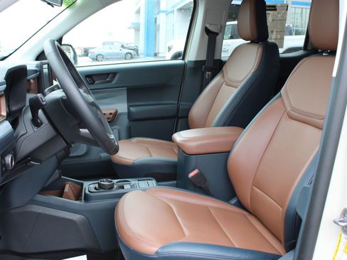 Used 2024 Ford Maverick Lariat image 18