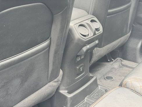 Used 2023 Jeep Wrangler Unlimited Sahara AWD/4WD image 12