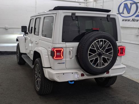 Used 2023 Jeep Wrangler Unlimited Sahara image 13