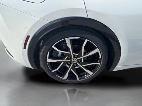 New 2026 Toyota Prius Plug-In Hybrid FWD image 37
