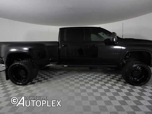 Used 2022 Chevrolet Silverado 3500 High Country w/ LPO, Hitch Package image 4