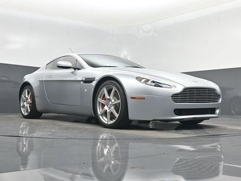 Used 2007 Aston Martin V8 Vantage Coupe image 32