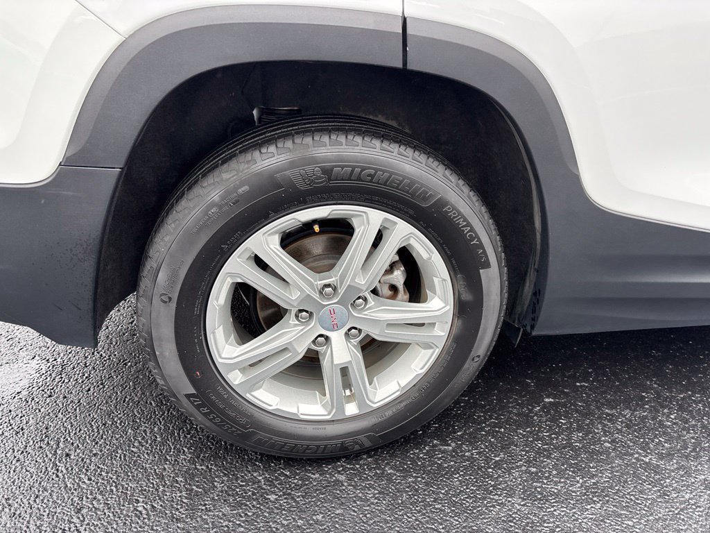 Used 2024 GMC Terrain SLE FWD image 11