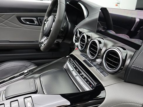 Used 2020 Mercedes-Benz AMG GT C image 38