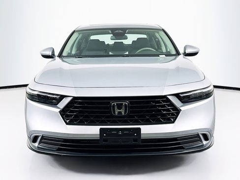 Used 2024 Honda Accord EX image 2
