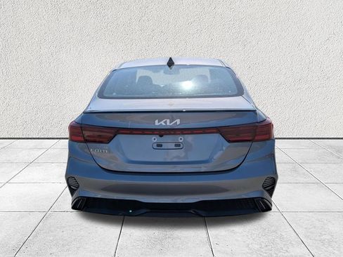 Used 2023 Kia Forte GT-Line w/ GT-Line Premium Package FWD image 4
