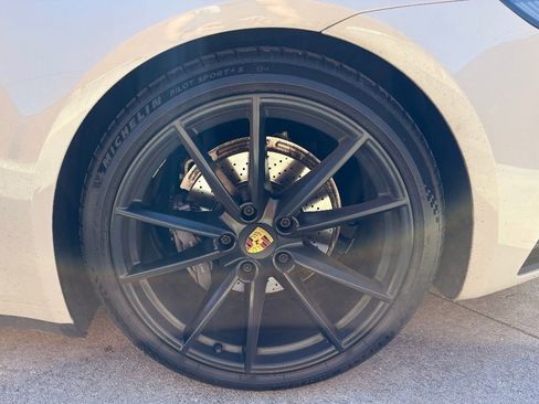 Used 2021 Porsche 911 Carrera image 17