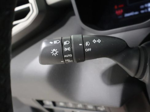 Used 2024 Toyota Tundra Limited AWD/4WD image 38