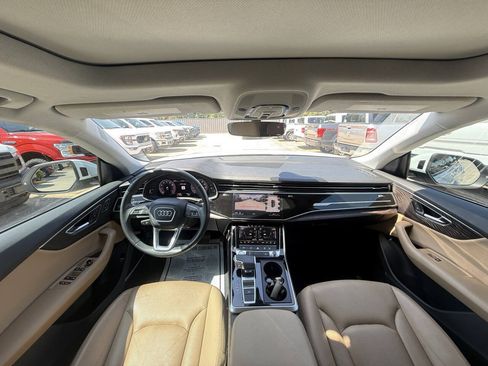 Used 2020 Audi Q8 Premium Plus AWD/4WD image 17