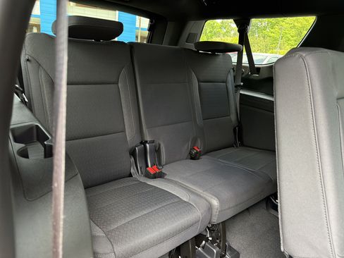 New 2026 Chevrolet Suburban LS RWD image 17