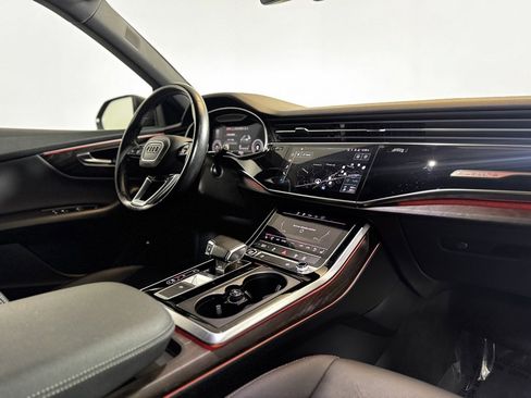 Used 2021 Audi Q8 Premium Plus image 9