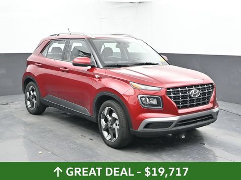 Used 2025 Hyundai Venue SEL FWD image 7