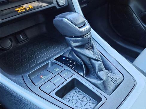 Used 2021 Toyota RAV4 XLE Premium w/ Carpet Mat Package (TMS) image 12