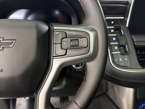 Used 2024 Chevrolet Tahoe Z71 w/ Luxury Package AWD/4WD image 22