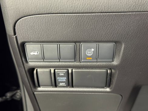 Used 2021 Nissan Armada SL w/ Midnight Edition Package RWD image 18