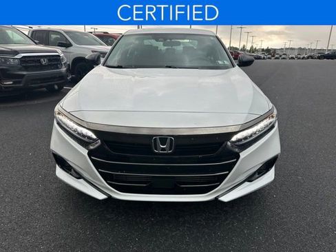 Used 2022 Honda Accord Sport image 2