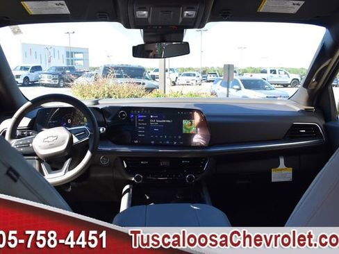 New 2026 Chevrolet Suburban LS image 3