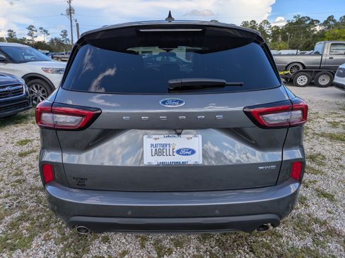 Used 2023 Ford Escape ST-Line w/ Tech Pack #1 AWD/4WD image 5