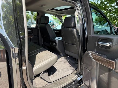 Used 2020 Chevrolet Silverado 1500 LT Trail Boss AWD/4WD image 13