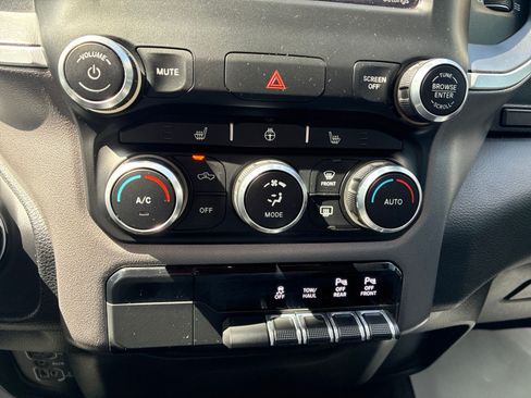 Used 2019 RAM 1500 Big Horn AWD/4WD image 21