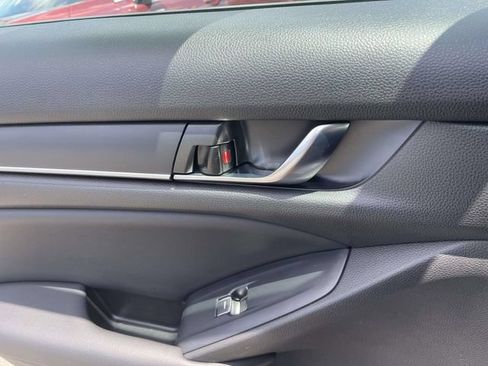 Used 2022 Honda Accord Sport image 13