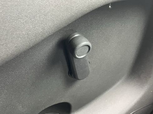 Used 2016 Nissan Frontier S w/ S Preferred Package image 16