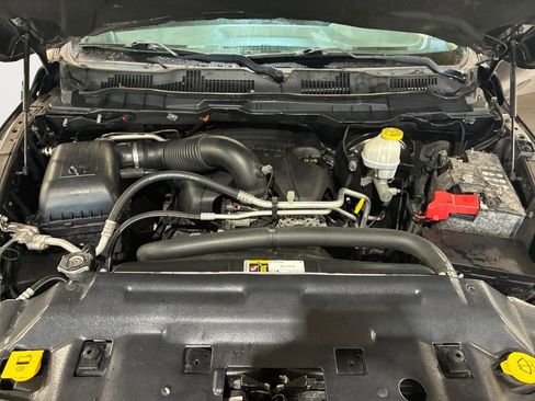 Used 2018 RAM 1500 Express AWD/4WD image 18