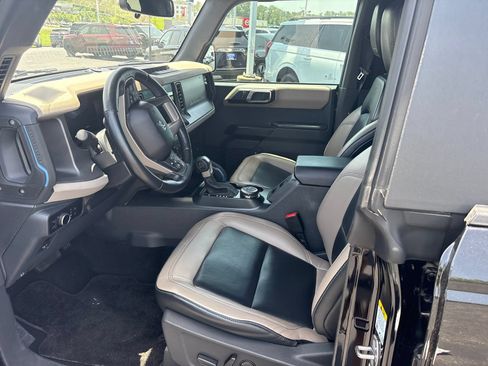 Used 2024 Ford Bronco Wildtrak AWD/4WD image 10