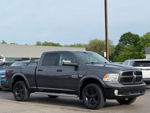Used 2017 RAM 1500 Outdoorsman AWD/4WD image 31
