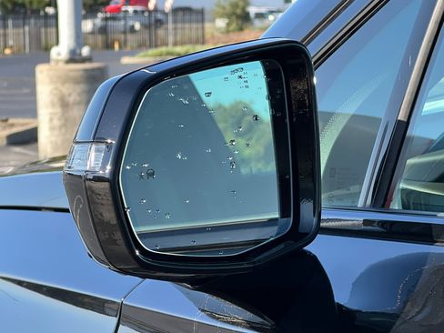 Certified 2024 Cadillac XT6 Sport w/ Platinum Package image 55