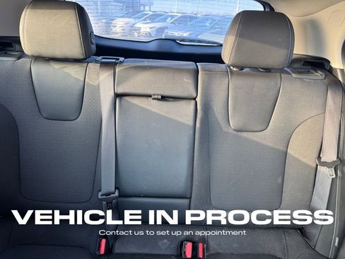 Used 2023 Buick Encore GX Select w/ Safety Package II image 23