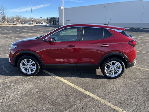 Used 2020 Buick Encore GX Preferred w/ Cold Weather Comfort Package image 3
