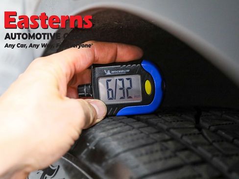 Used 2023 Chevrolet Blazer LT image 28