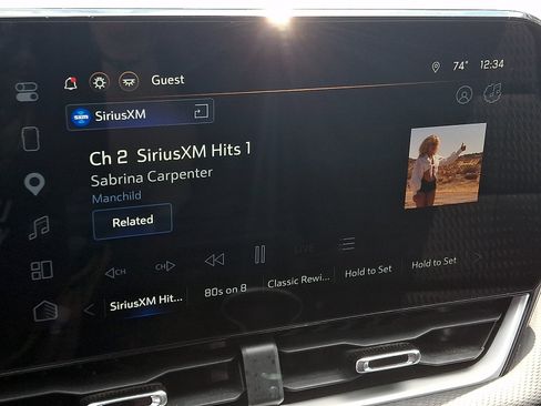 Used 2025 Chevrolet Equinox LT AWD/4WD image 17