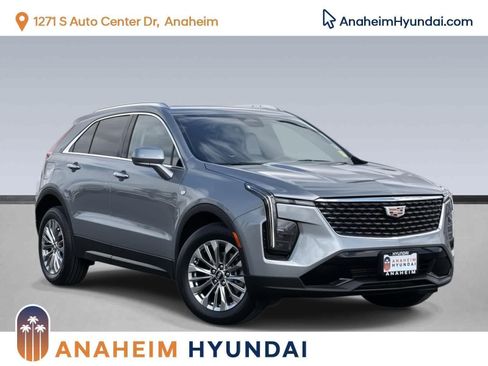 Used 2024 Cadillac XT4 Premium Luxury image 1