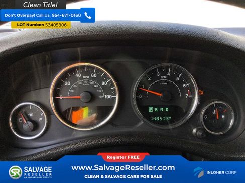 Used 2015 Jeep Wrangler Unlimited Rubicon w/ Connectivity Group AWD/4WD image 12
