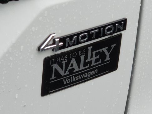 New 2024 Volkswagen Atlas Peak Edition SEL image 19