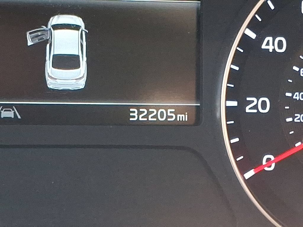 Used 2022 Kia Forte LXS FWD image 19