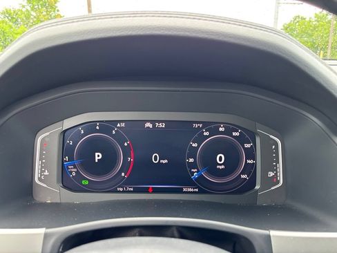 Certified 2023 Volkswagen Atlas Cross Sport SE FWD image 18