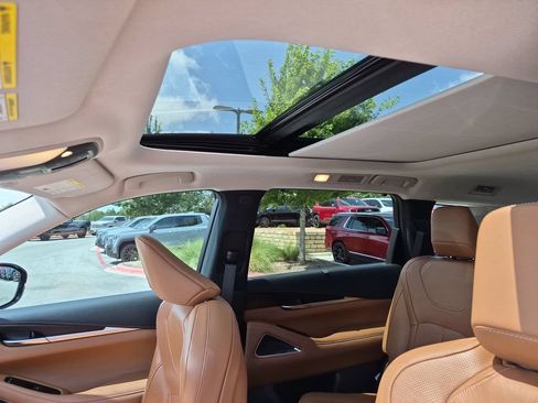 Used 2022 INFINITI QX60 Sensory w/ Cargo Package AWD/4WD image 30
