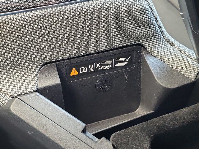 Used 2025 Cadillac Optiq Sport 2 w/ LPO, Floor Liner Package AWD/4WD image 20