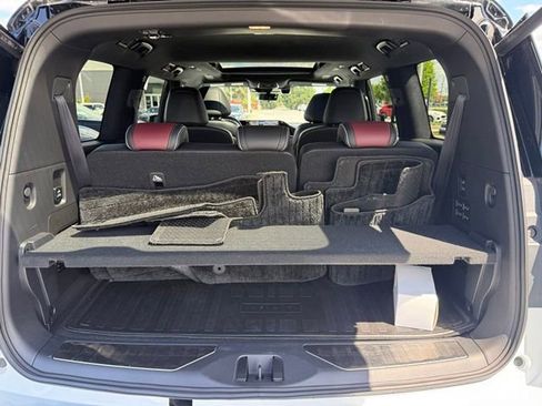 Certified 2025 INFINITI QX80 Autograph w/ Premium Cargo Package AWD/4WD image 28