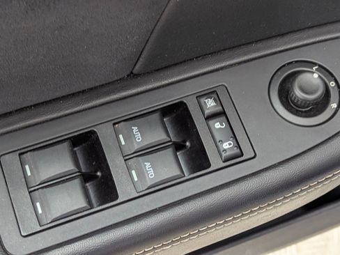 Used 2013 Chrysler 200 Limited w/ Sun/Sound Group image 22