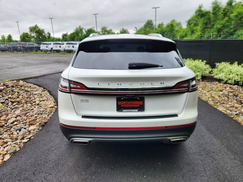 Certified 2022 Lincoln Nautilus Reserve image 4