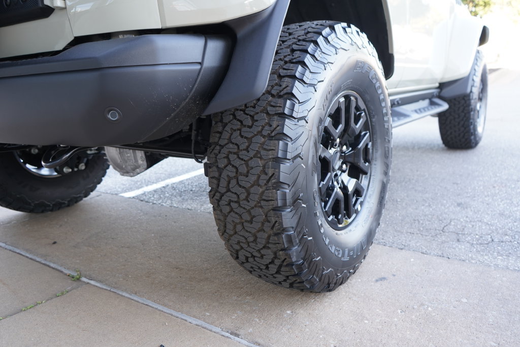 New 2026 Ford Bronco Raptor AWD/4WD image 9