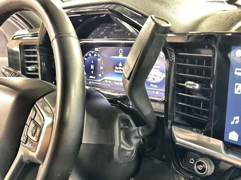 Used 2025 Chevrolet Silverado 1500 LT image 23