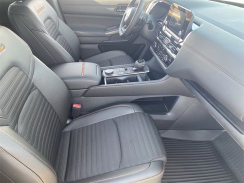 New 2025 Nissan Pathfinder Rock Creek image 12