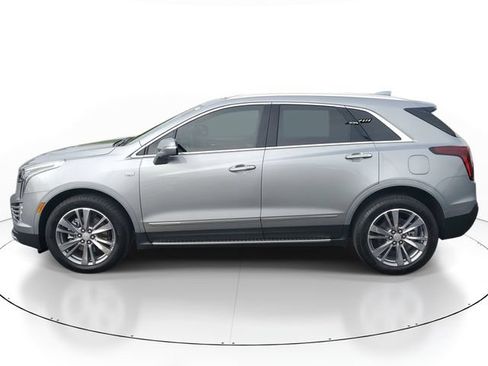 Certified 2025 Cadillac XT5 Premium Luxury w/ LPO, Floor Liner Package AWD/4WD image 2