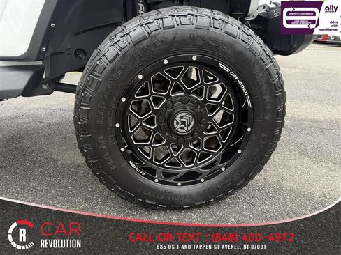 Used 2022 Jeep Gladiator Overland w/ Cold Weather Group AWD/4WD image 9
