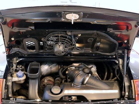 Used 2005 Porsche 911 Carrera S RWD image 54